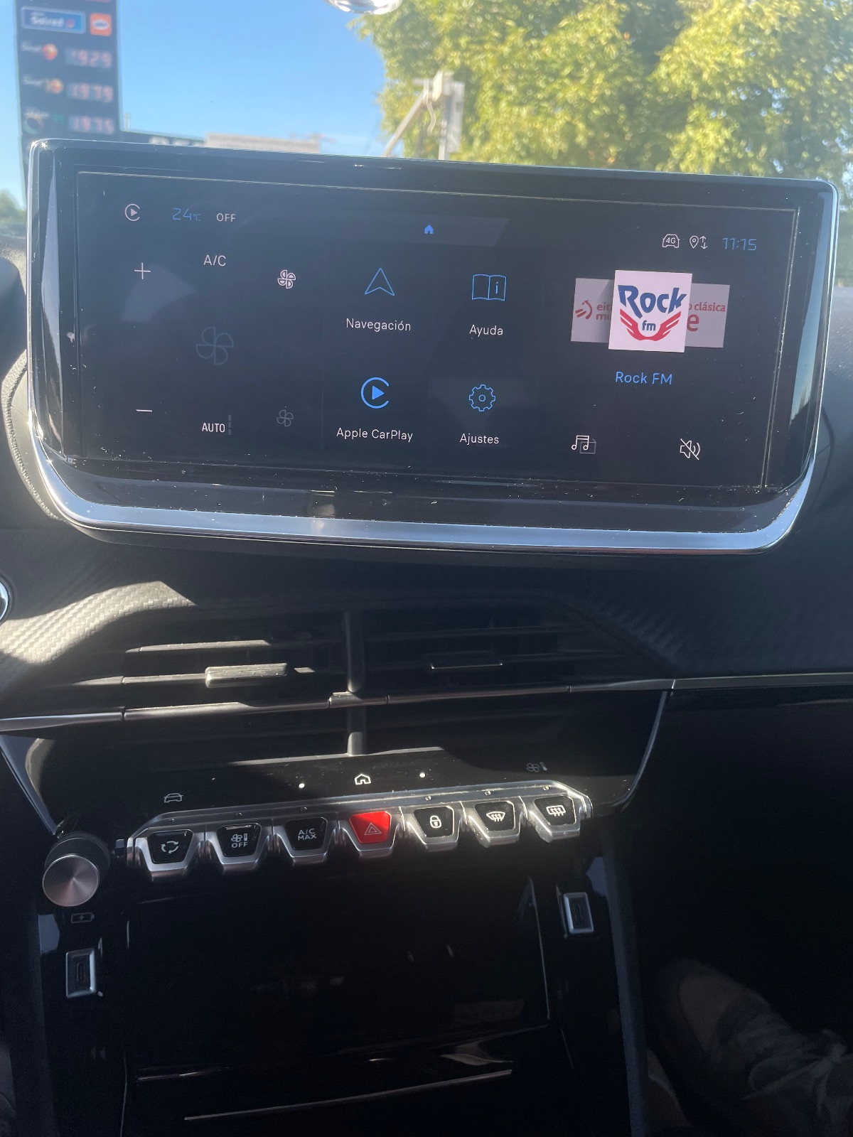 Peugeot 2008 Allure 1.2 Turbo 2