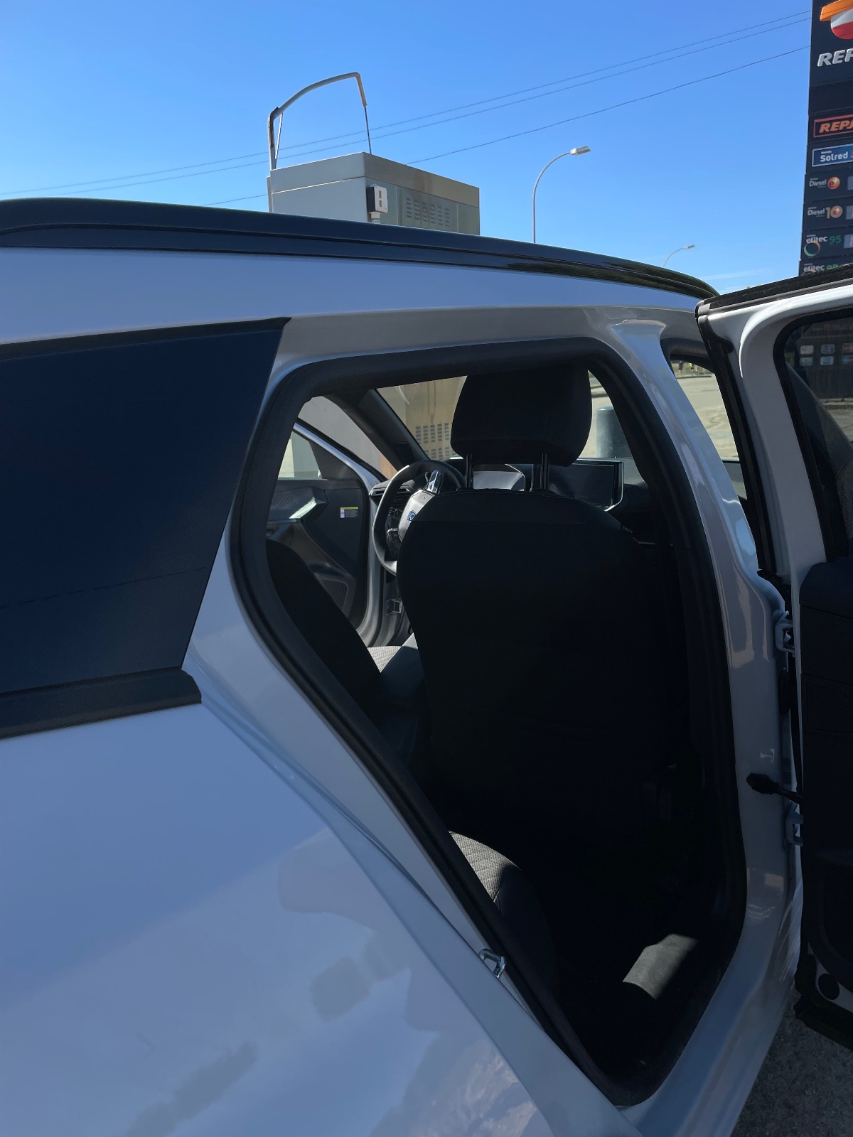 Peugeot 2008 Allure 1.2 Turbo 12