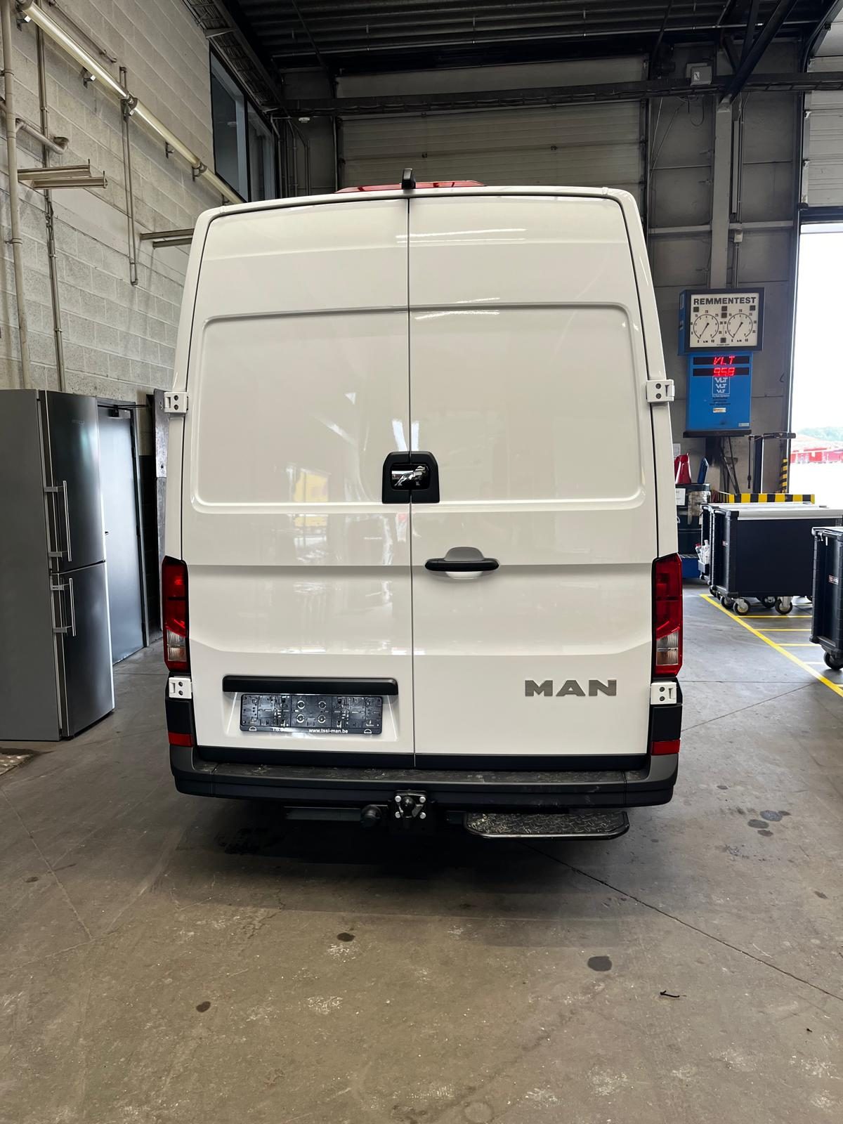 Man TGE 3.180 4/2 FWD 8 Panel-L4 4