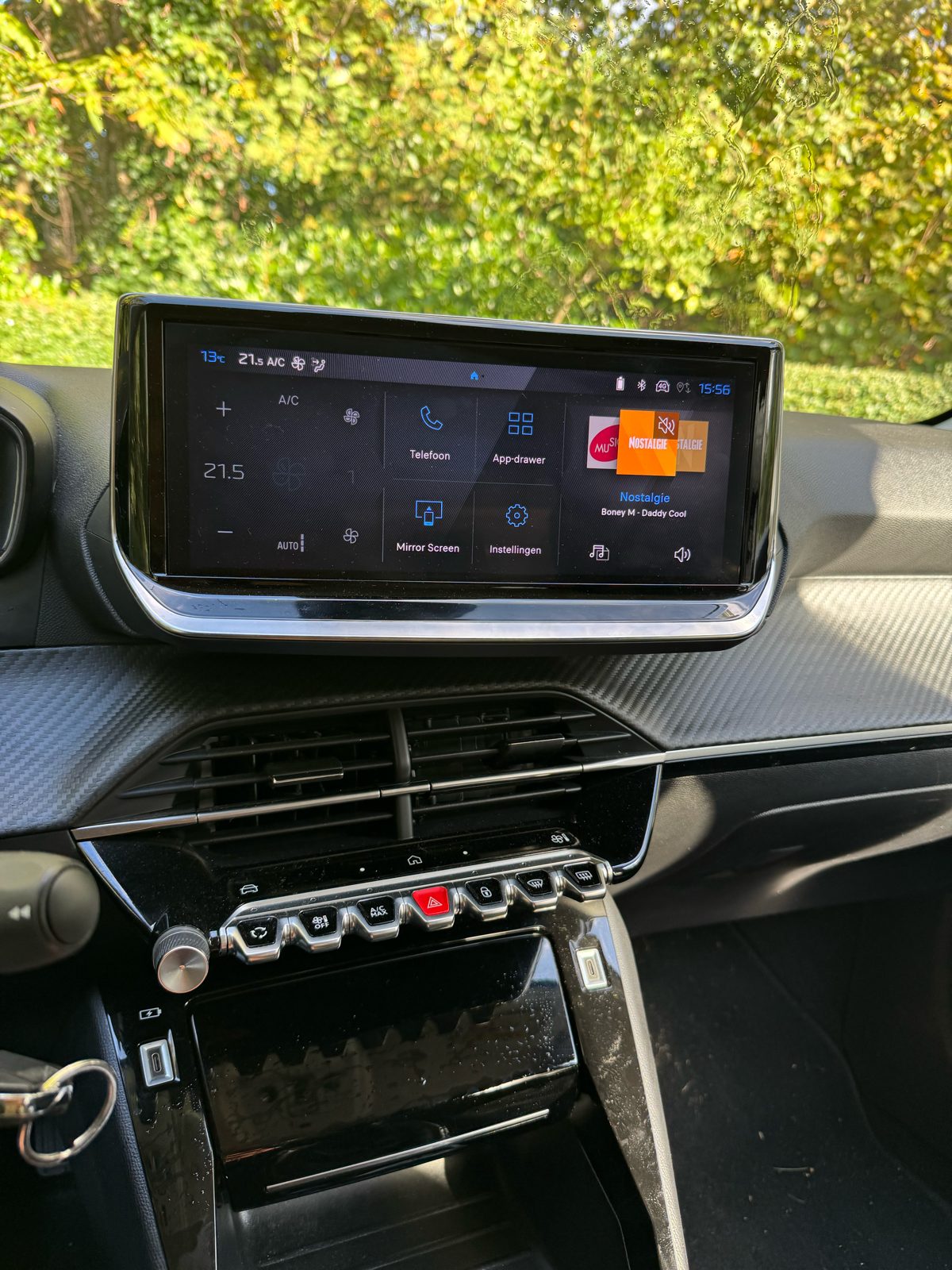 peugeot 208 7