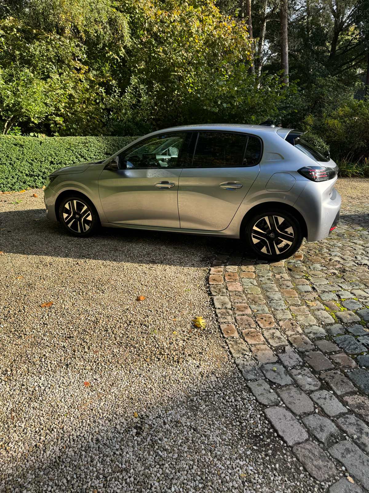 peugeot 208 9