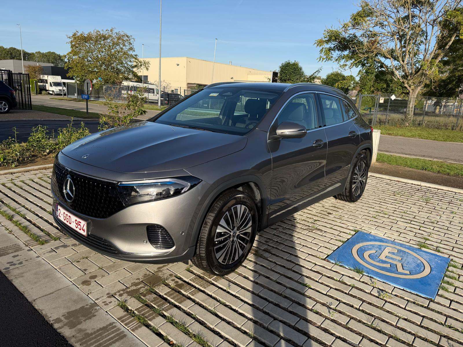 Mercedes EQA 250+ Luxury Line 1