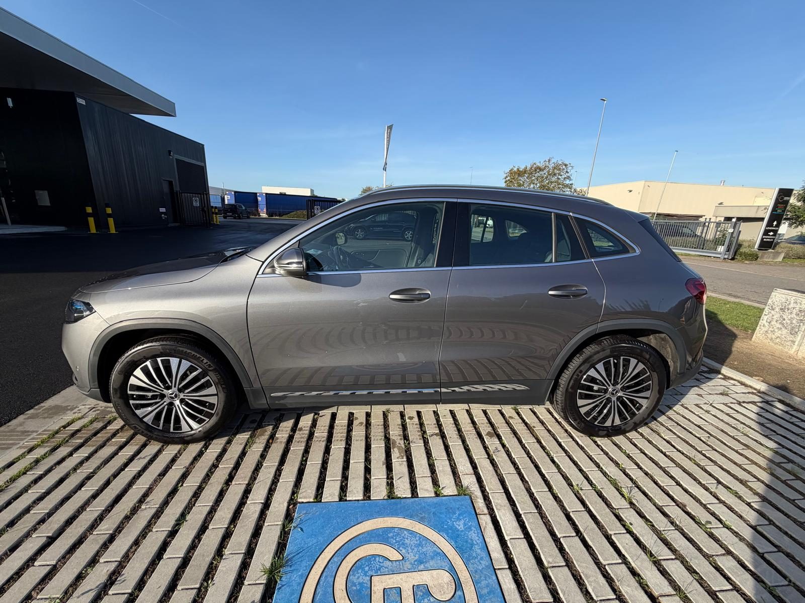 Mercedes EQA 250+ Luxury Line 5