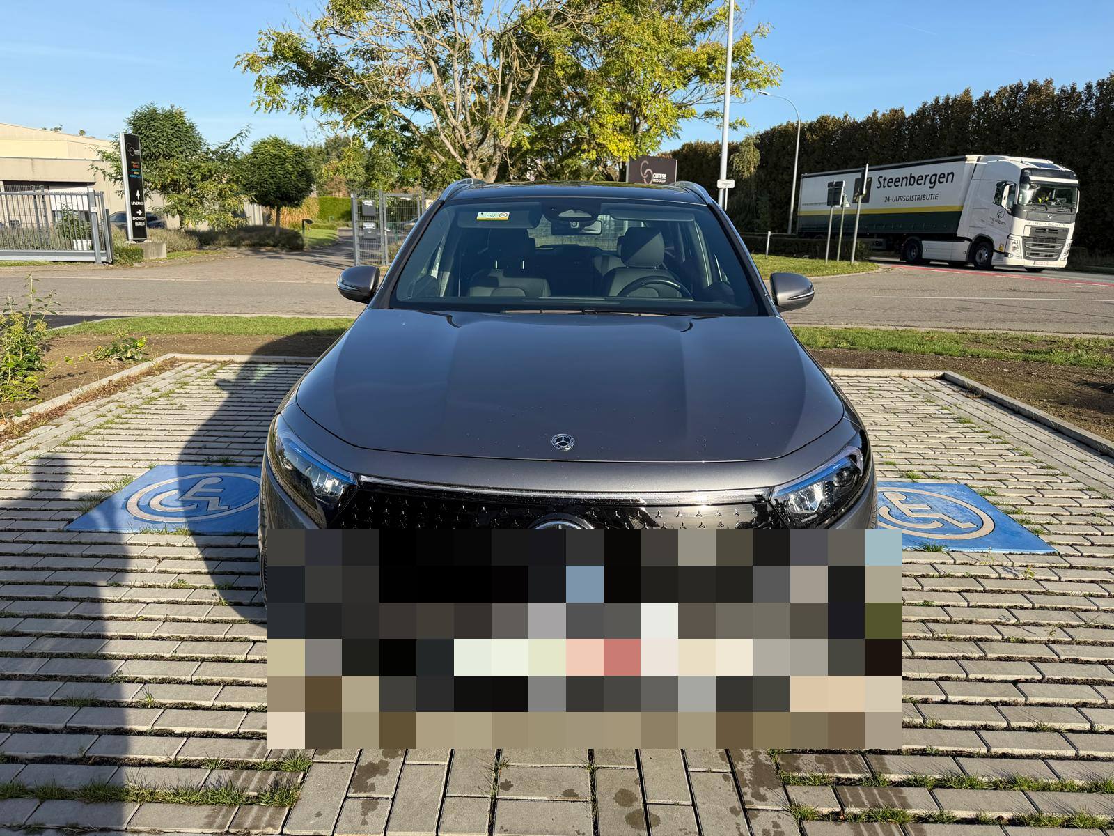 Mercedes EQA 250+ Luxury Line 8