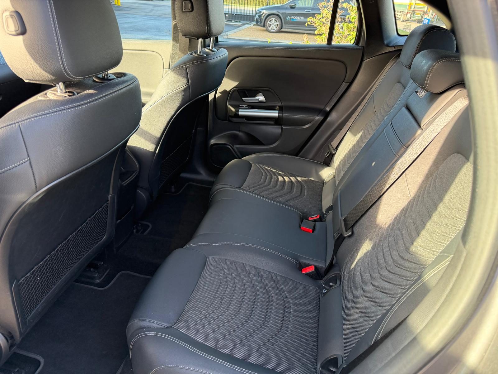 Mercedes EQA 250+ Luxury Line 10