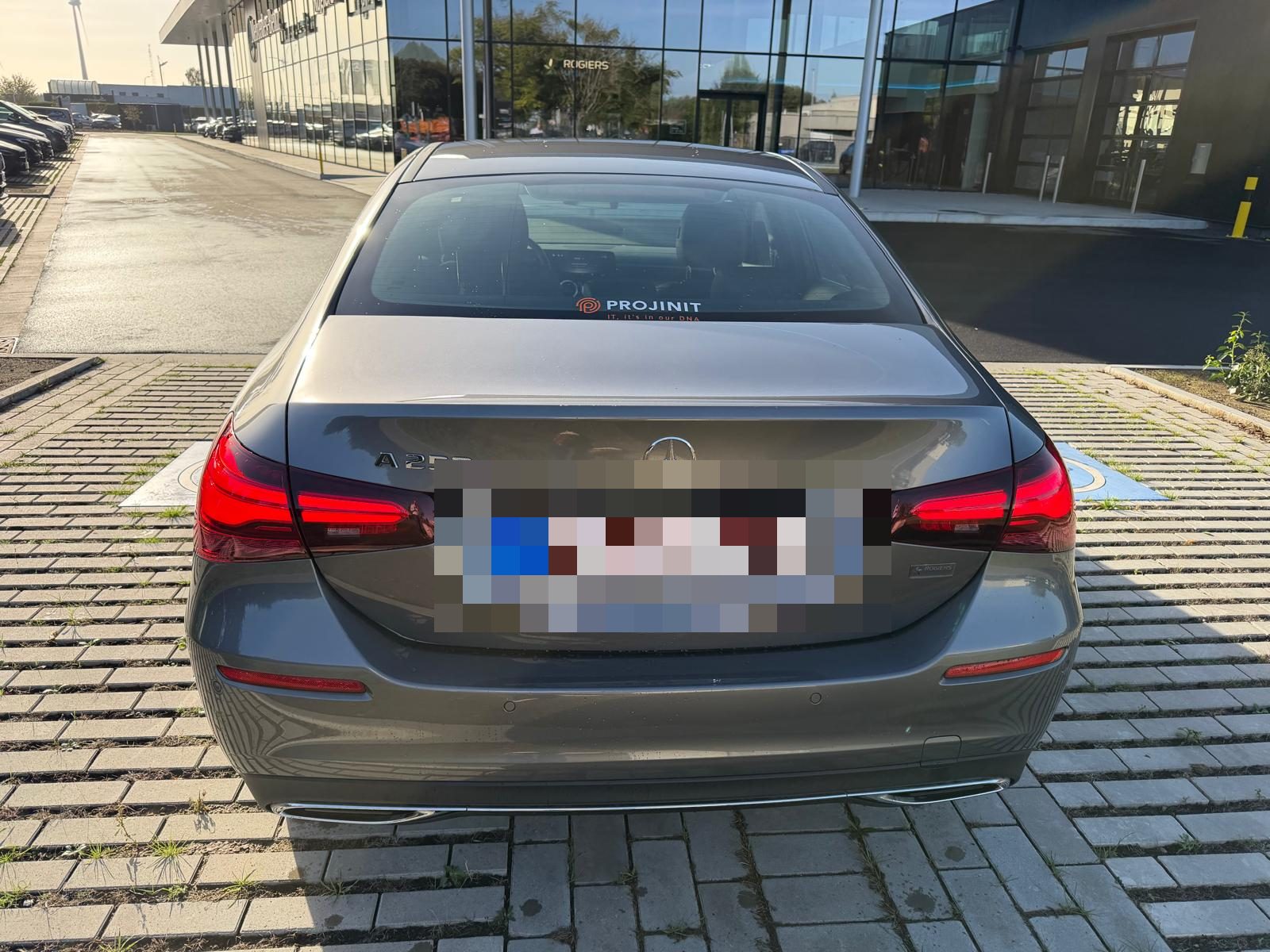 Mercedes A250e Berline Luxury Line 2