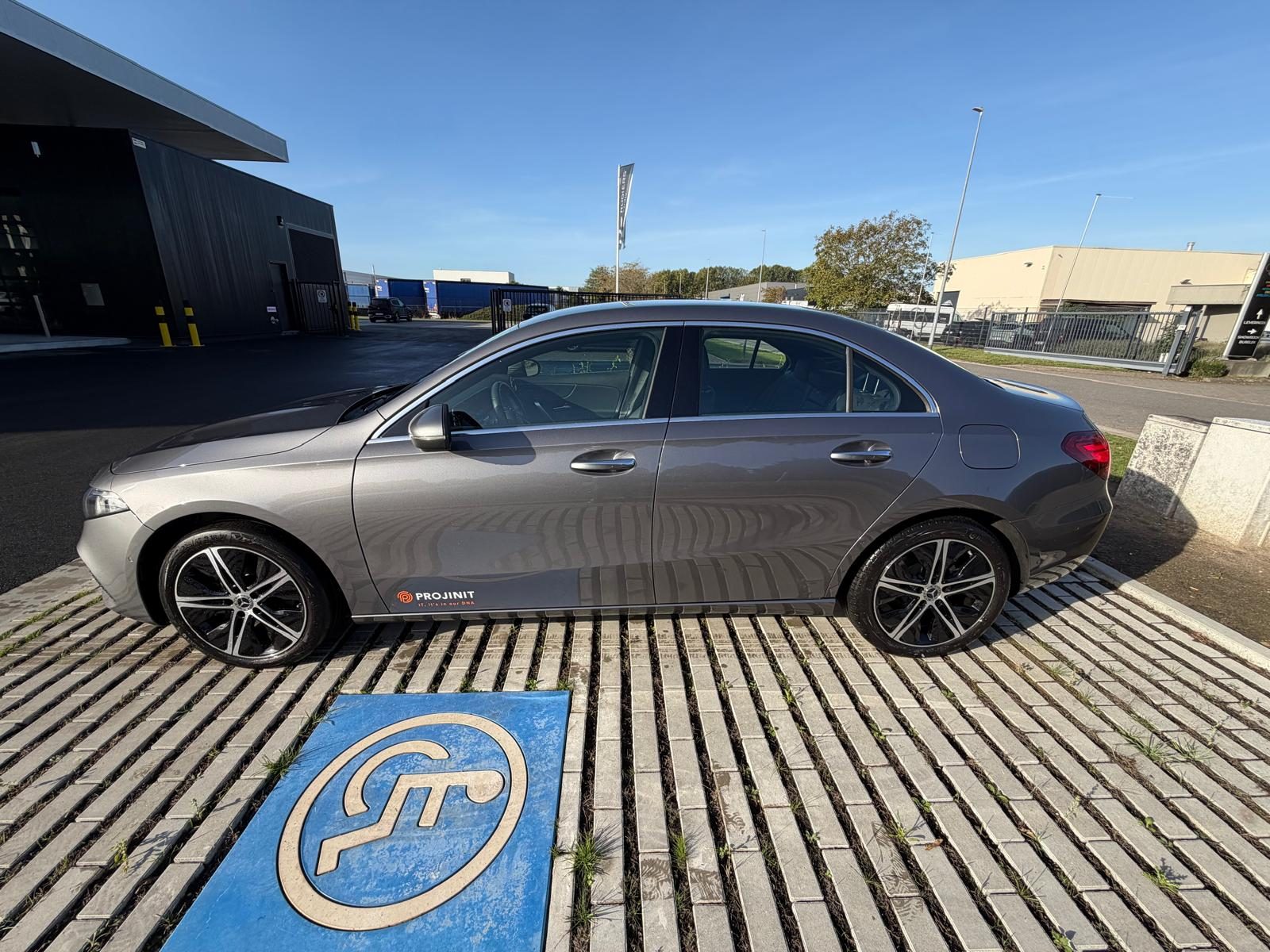 Mercedes A250e Berline Luxury Line 14
