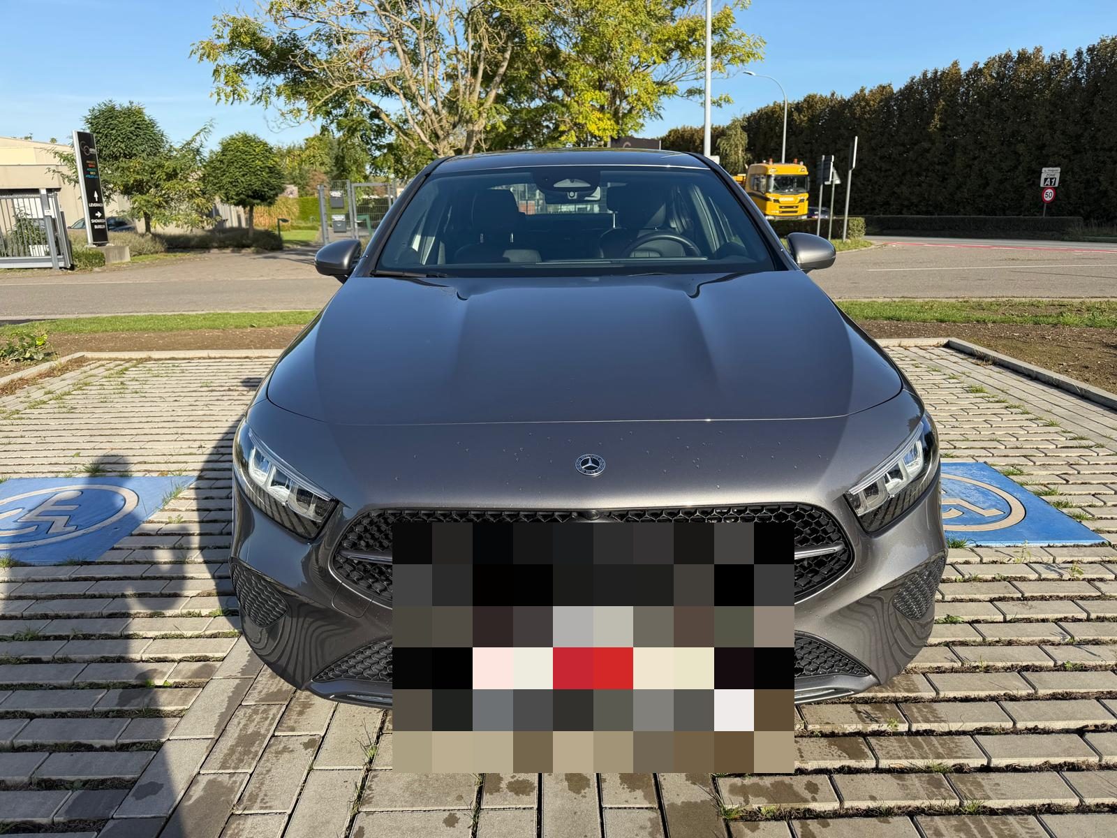 Mercedes A250e Berline Luxury Line 7