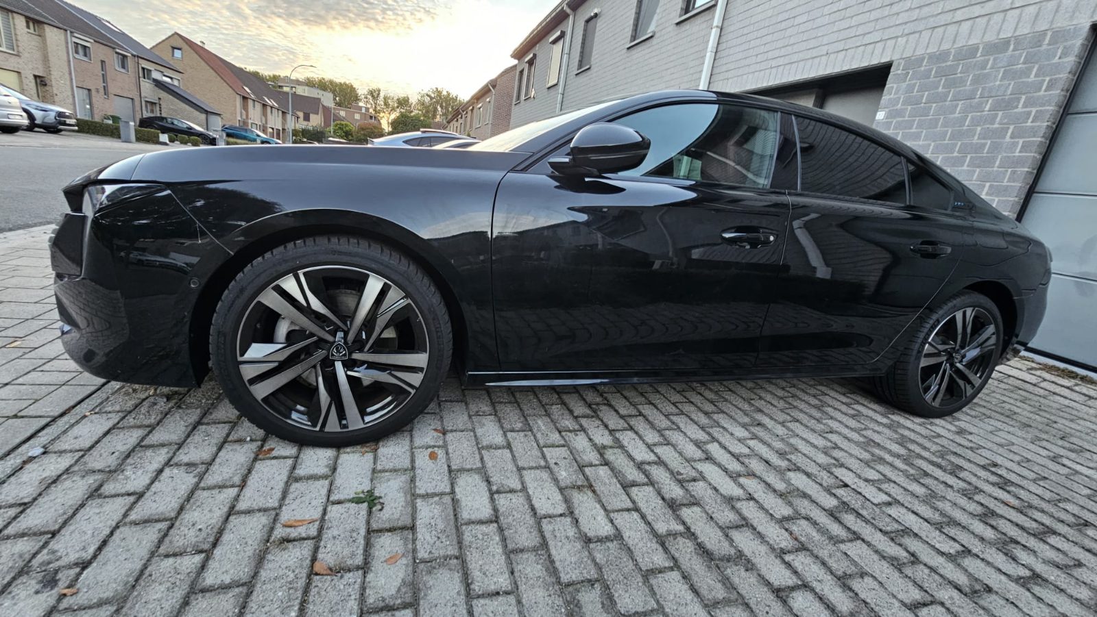 Peugeot 508 GT Pack Hybrid 225 e-EAT8 1